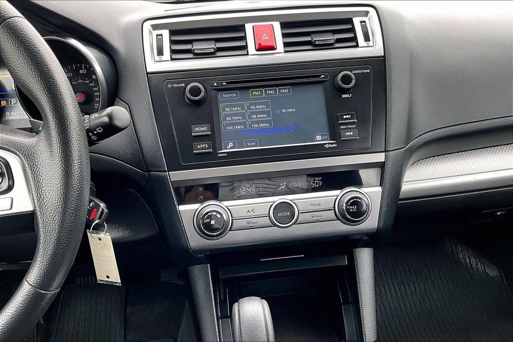 Used 2017 Subaru Outback 2.5i image 6