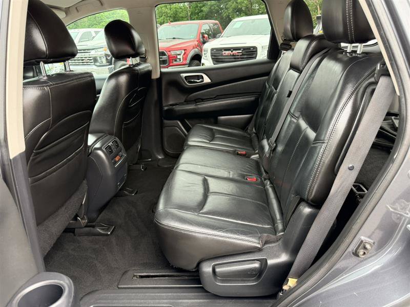 Used 2013 Nissan Pathfinder SL w/ Cargo Pkg FWD image 23