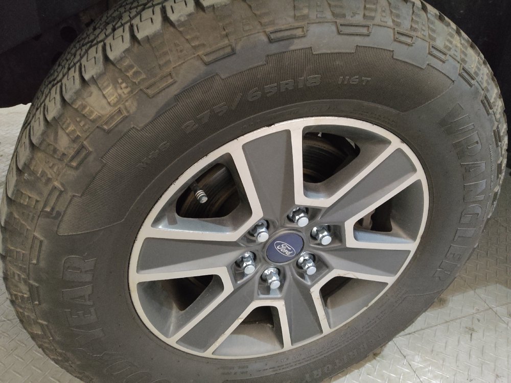 Used 2015 Ford F150 Lariat AWD/4WD image 31