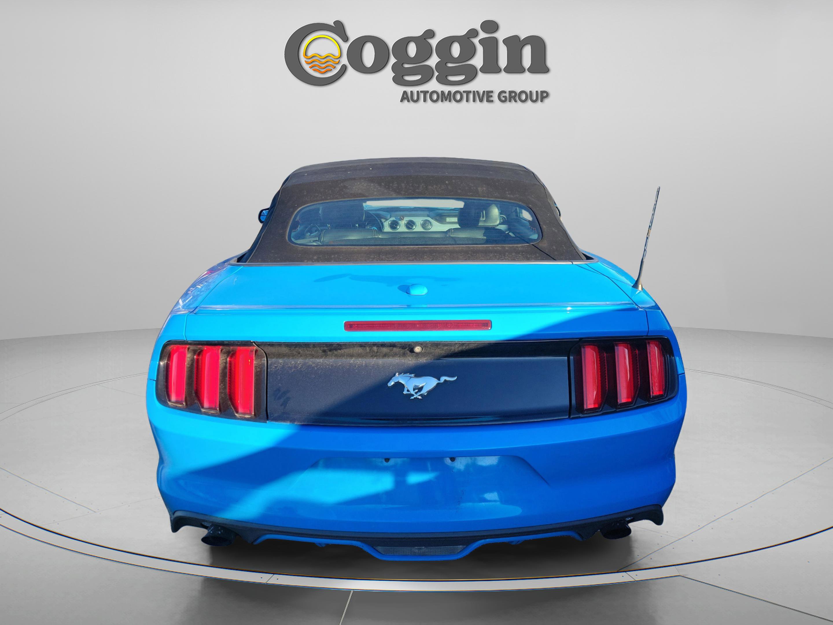 Used 2017 Ford Mustang Premium image 3