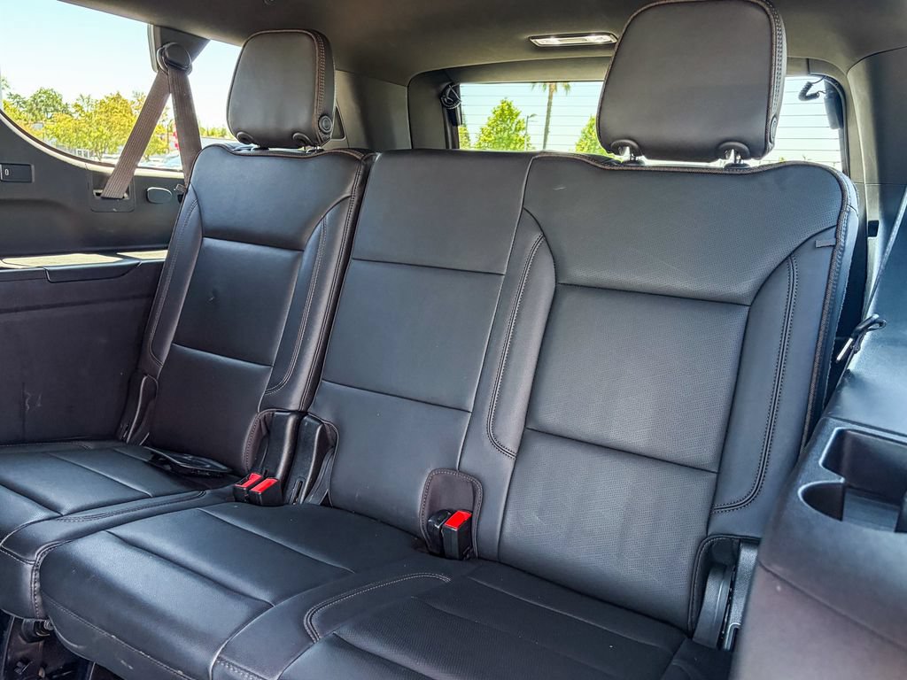 Used 2021 Chevrolet Suburban High Country w/ Premium Package AWD/4WD image 42
