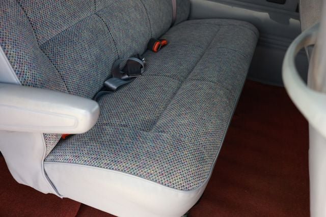 Used 2000 Dodge B3500 RWD image 28