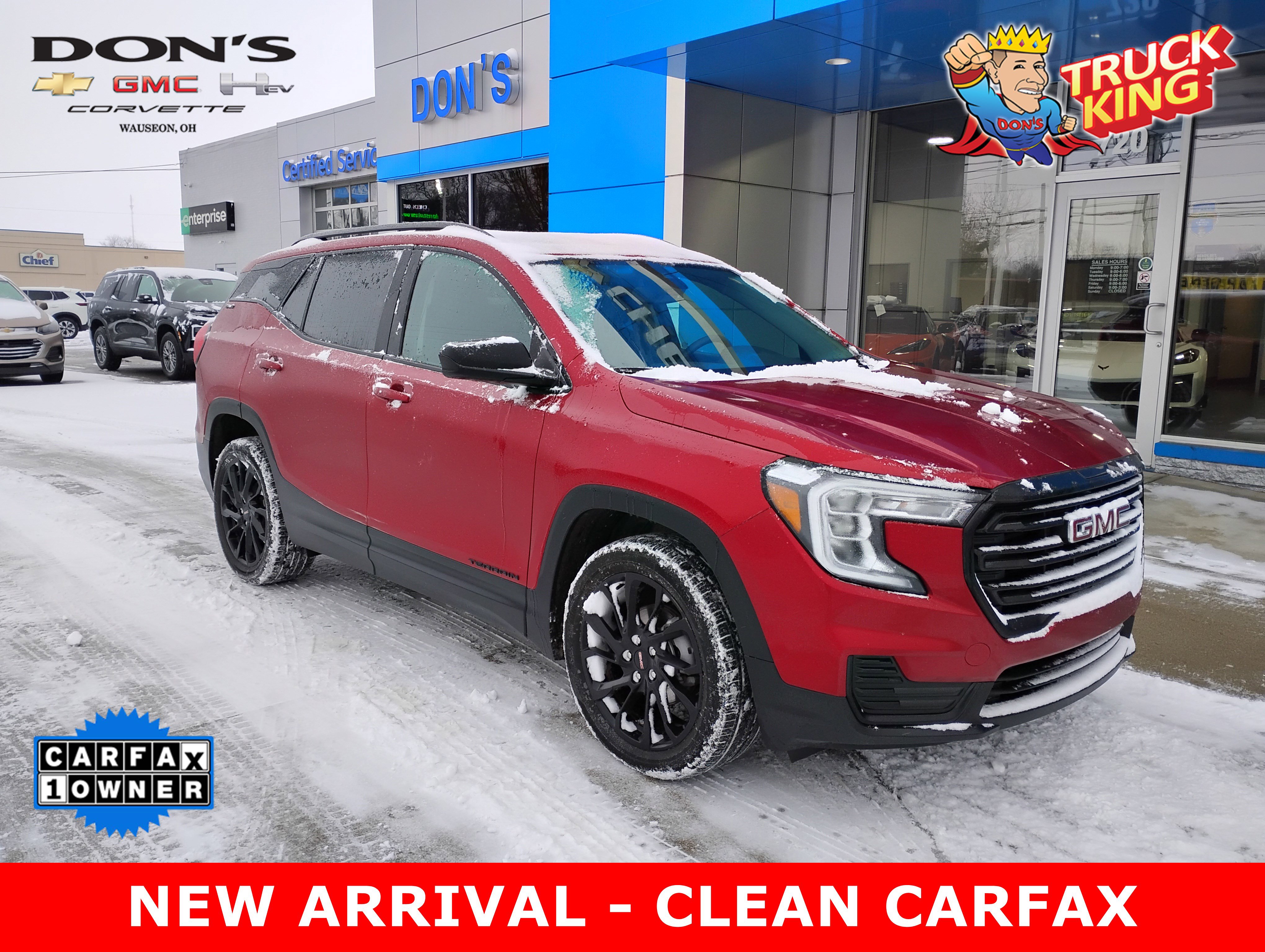 Used 2024 GMC Terrain SLE w/ Driver Convenience Package