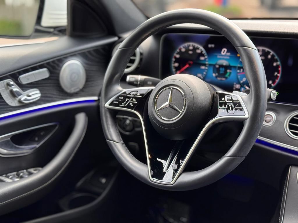 Used 2023 Mercedes-Benz E 350 4MATIC Sedan image 27
