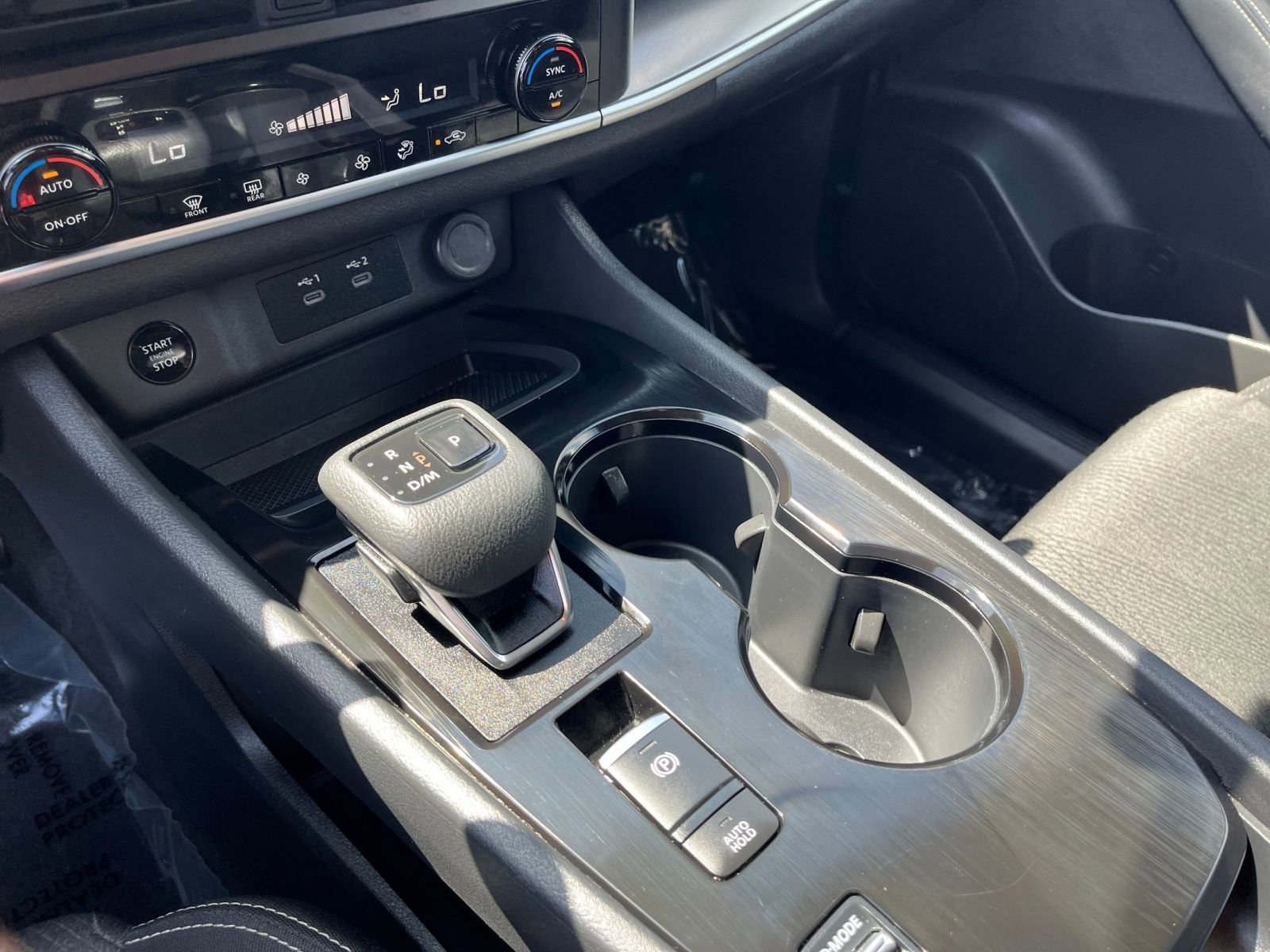 Used 2025 Nissan Rogue SV FWD image 43