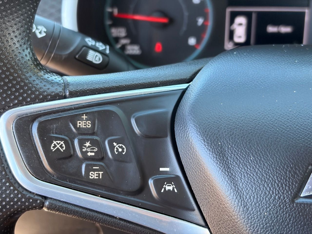 Used 2023 Chevrolet Malibu LT FWD image 28
