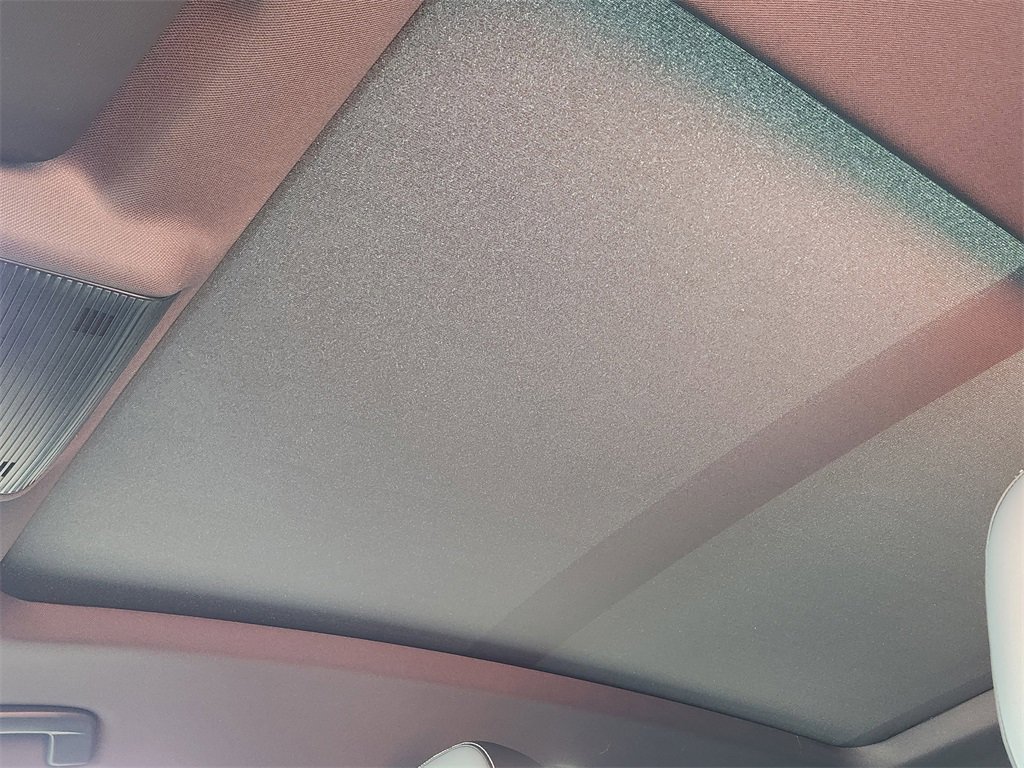 New 2026 Volkswagen Tiguan SE R-Line image 17