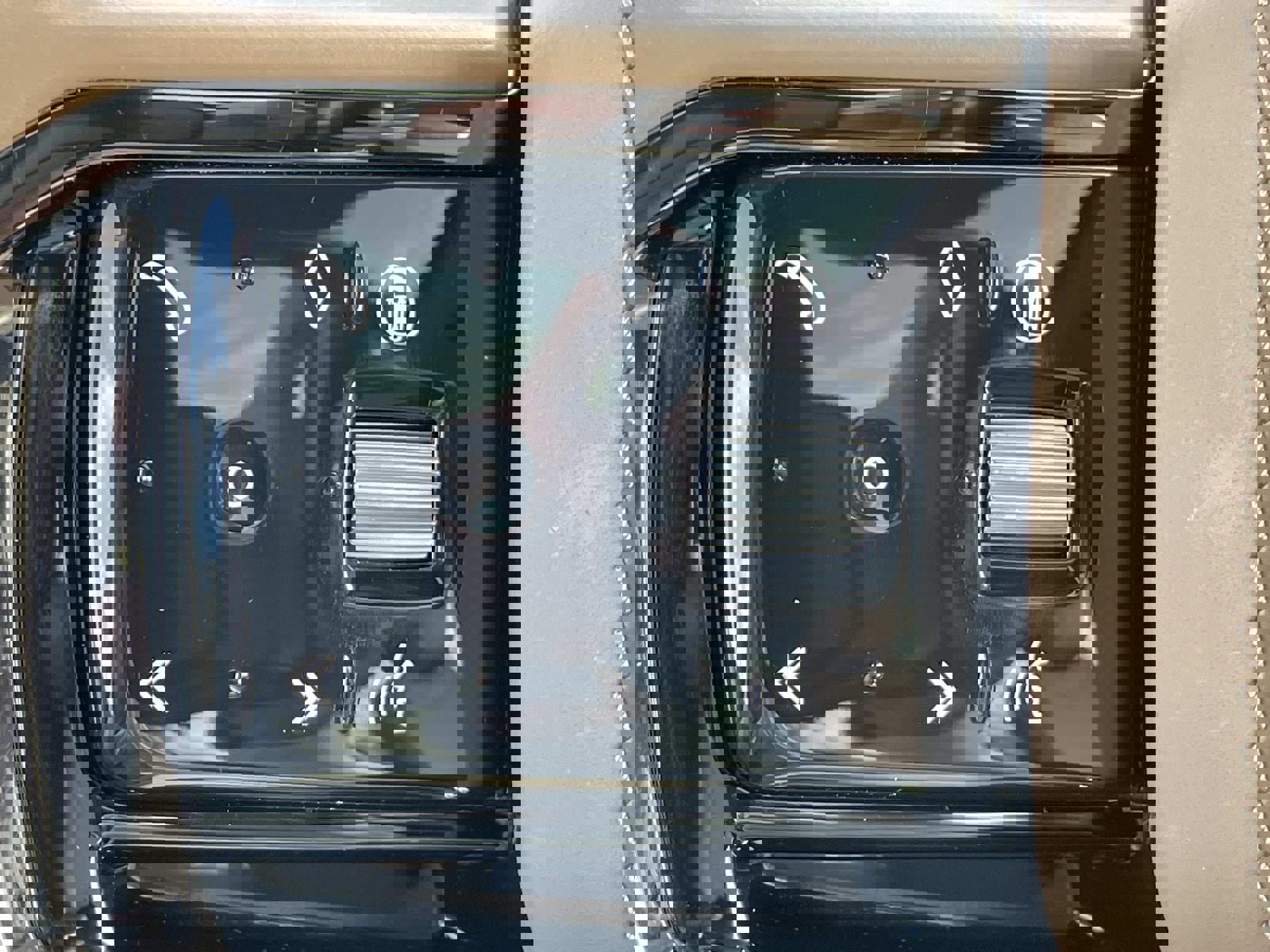 Used 2024 Land Rover Range Rover Sport Dynamic SE image 23