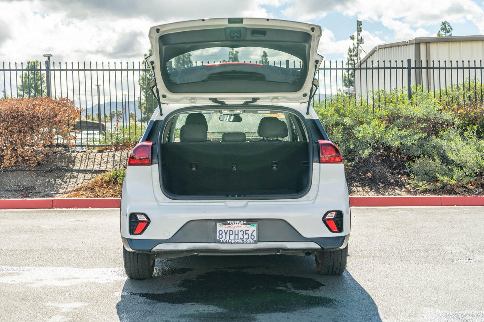 Used 2022 Kia Niro LXS FWD image 21