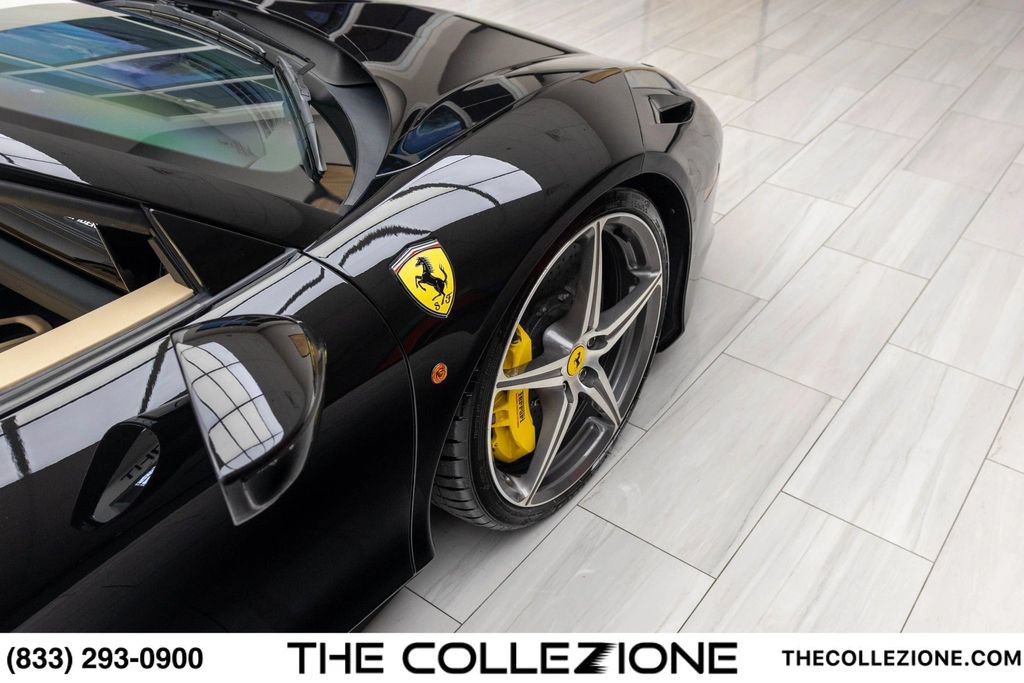 Used 2015 Ferrari 458 Spider RWD image 34