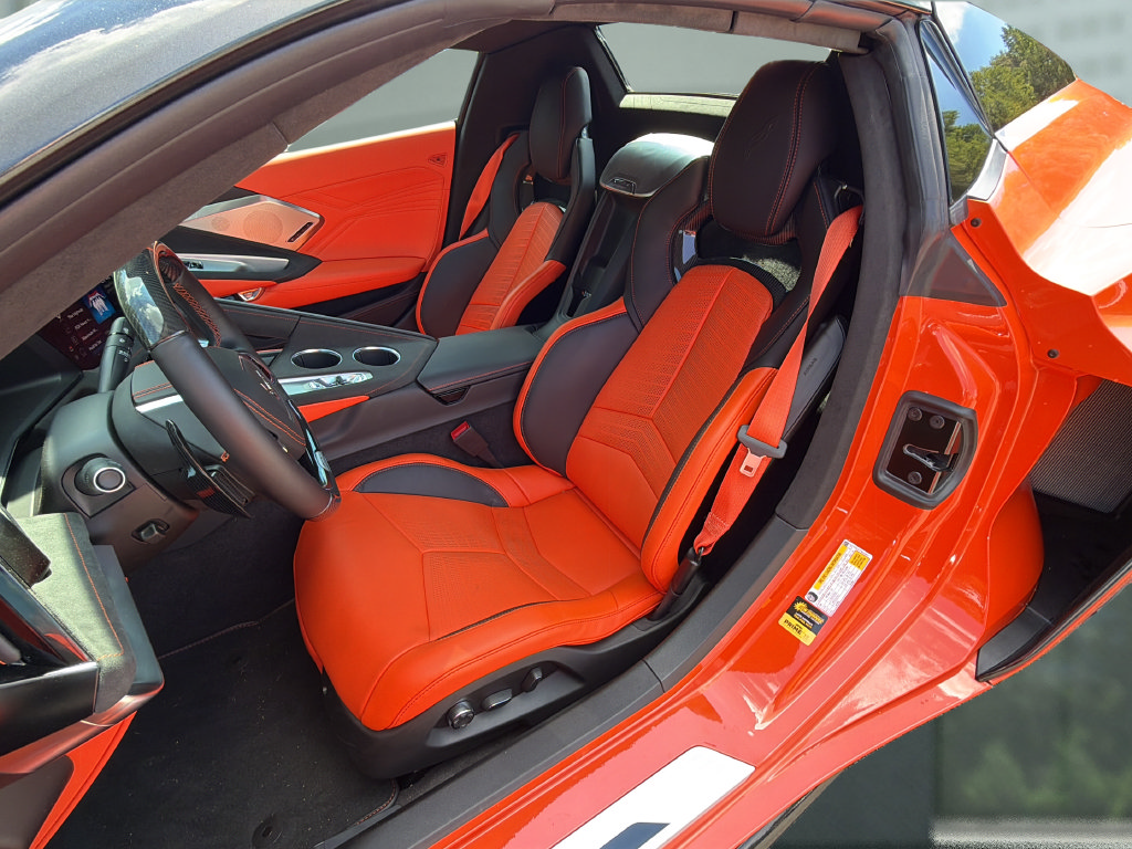 Used 2026 Chevrolet Corvette Z06 RWD image 18
