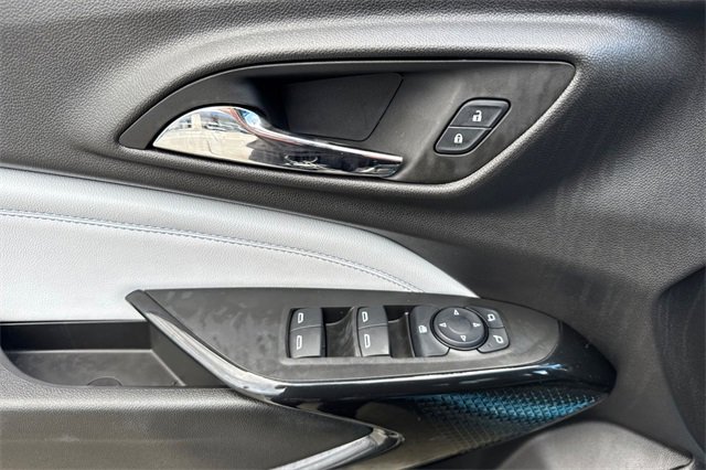 Used 2025 Chevrolet Trax LT w/ Driver Confidence Package image 11