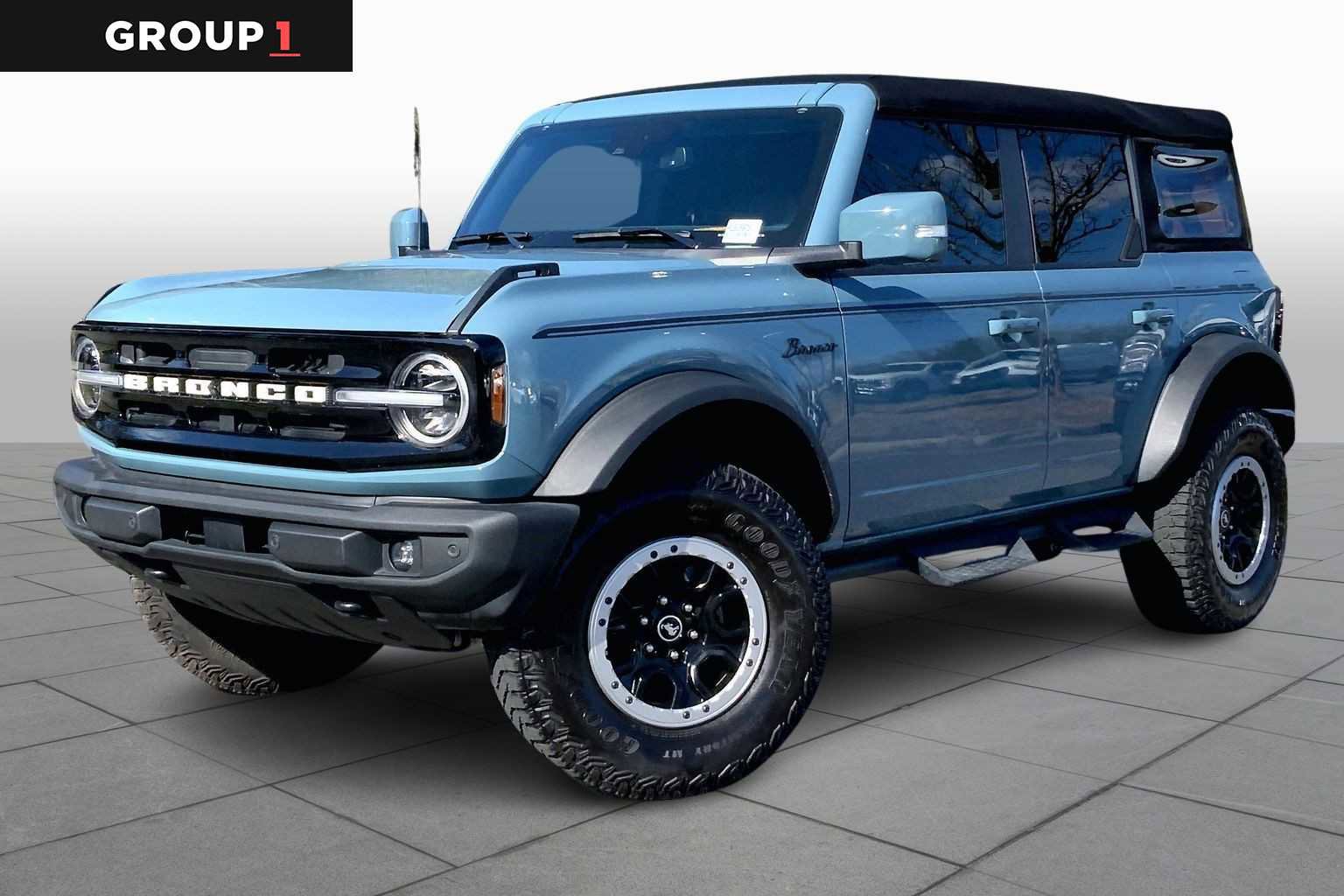 Used 2023 Ford Bronco Outer Banks w/ Sasquatch Package image 1