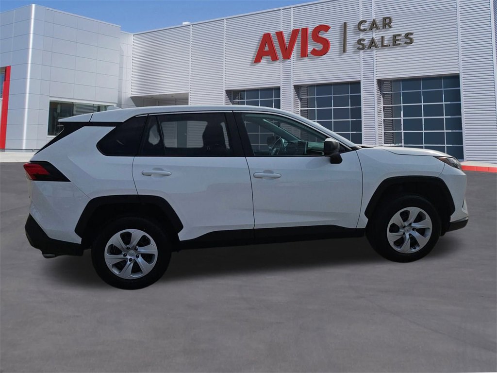 Used 2024 Toyota RAV4 LE image 7