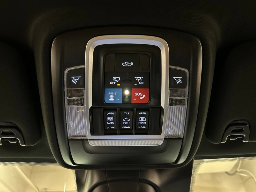 New 2026 RAM 2500 Limited AWD/4WD image 24