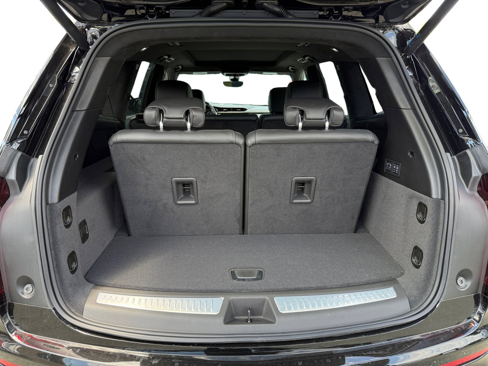 New 2025 Cadillac XT6 Premium Luxury w/ Platinum Package image 17