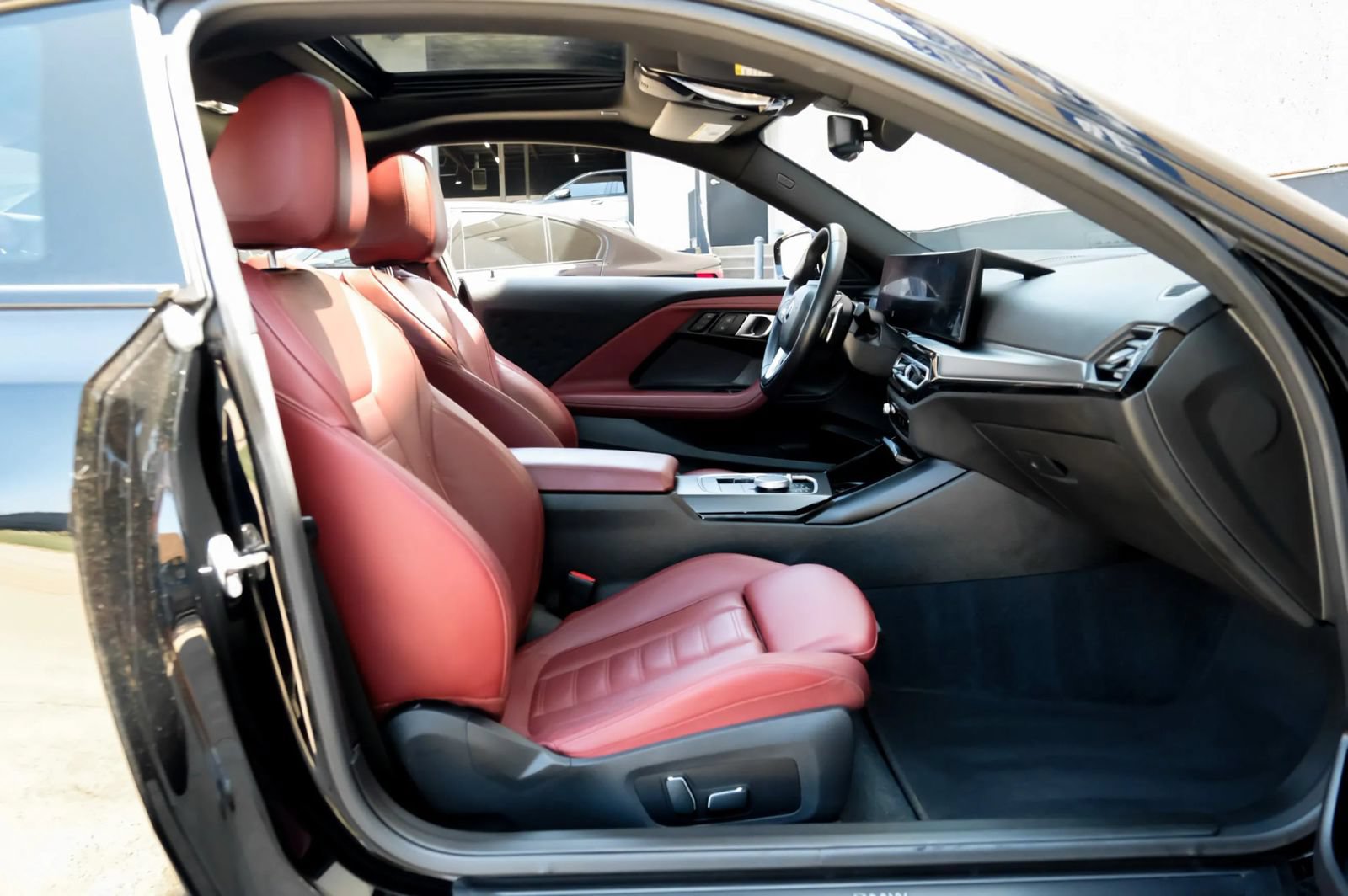 Used 2024 BMW 230i Coupe w/ Convenience Package RWD image 37