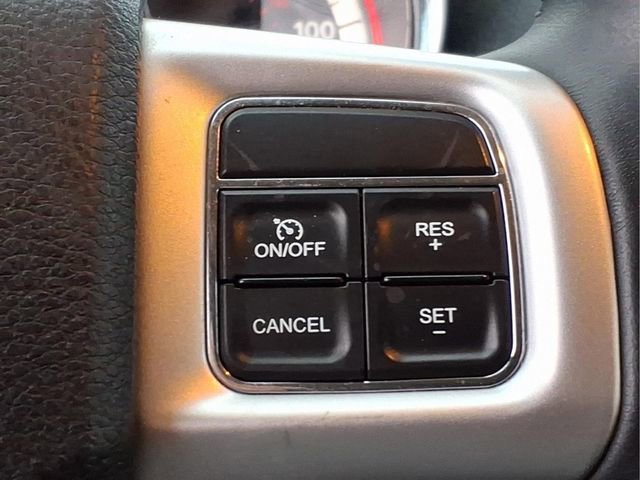 Used 2015 Dodge Grand Caravan SXT w/ UConnect Hands-Free Group image 26