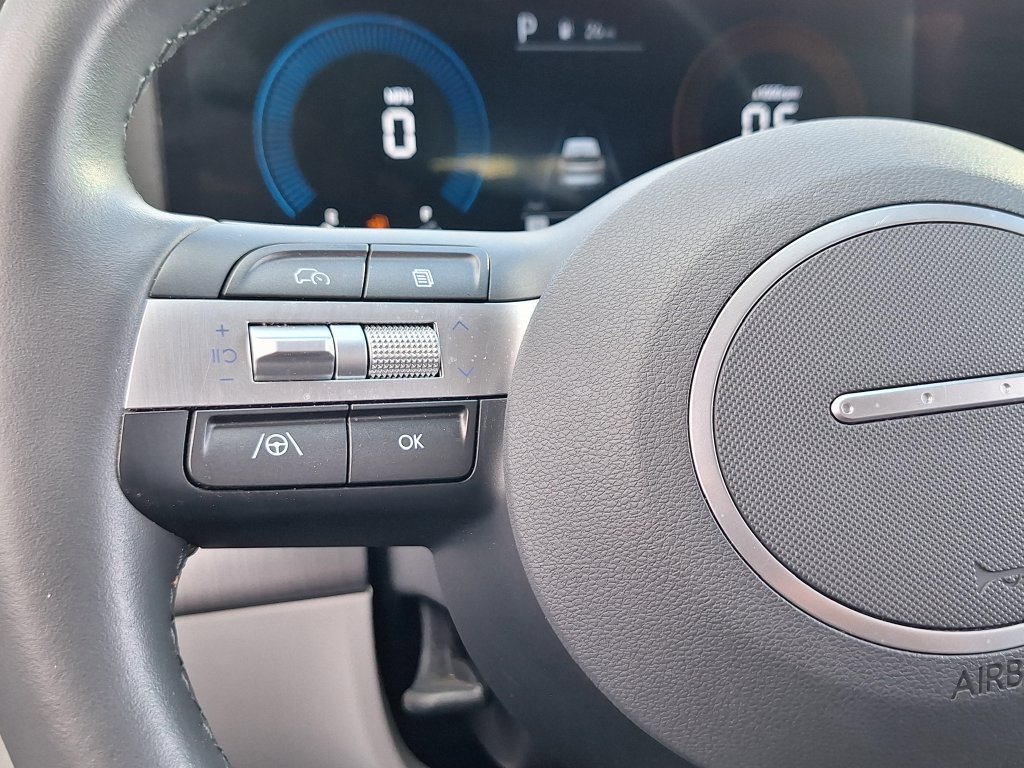 Certified 2024 Hyundai Kona SEL AWD/4WD image 16