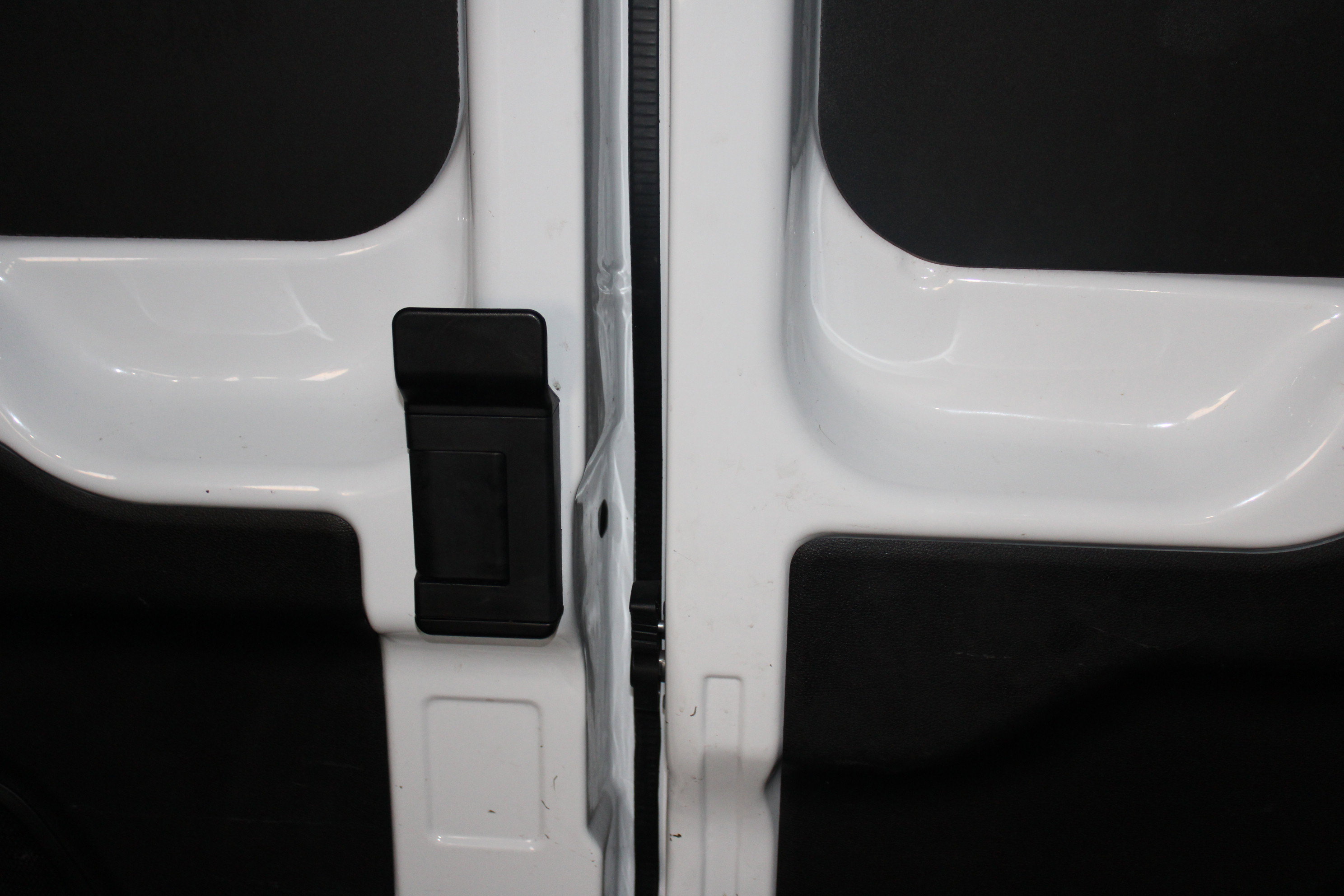 Used 2023 Ford E-Transit Medium Roof w/ Load Area Protection Package RWD image 32