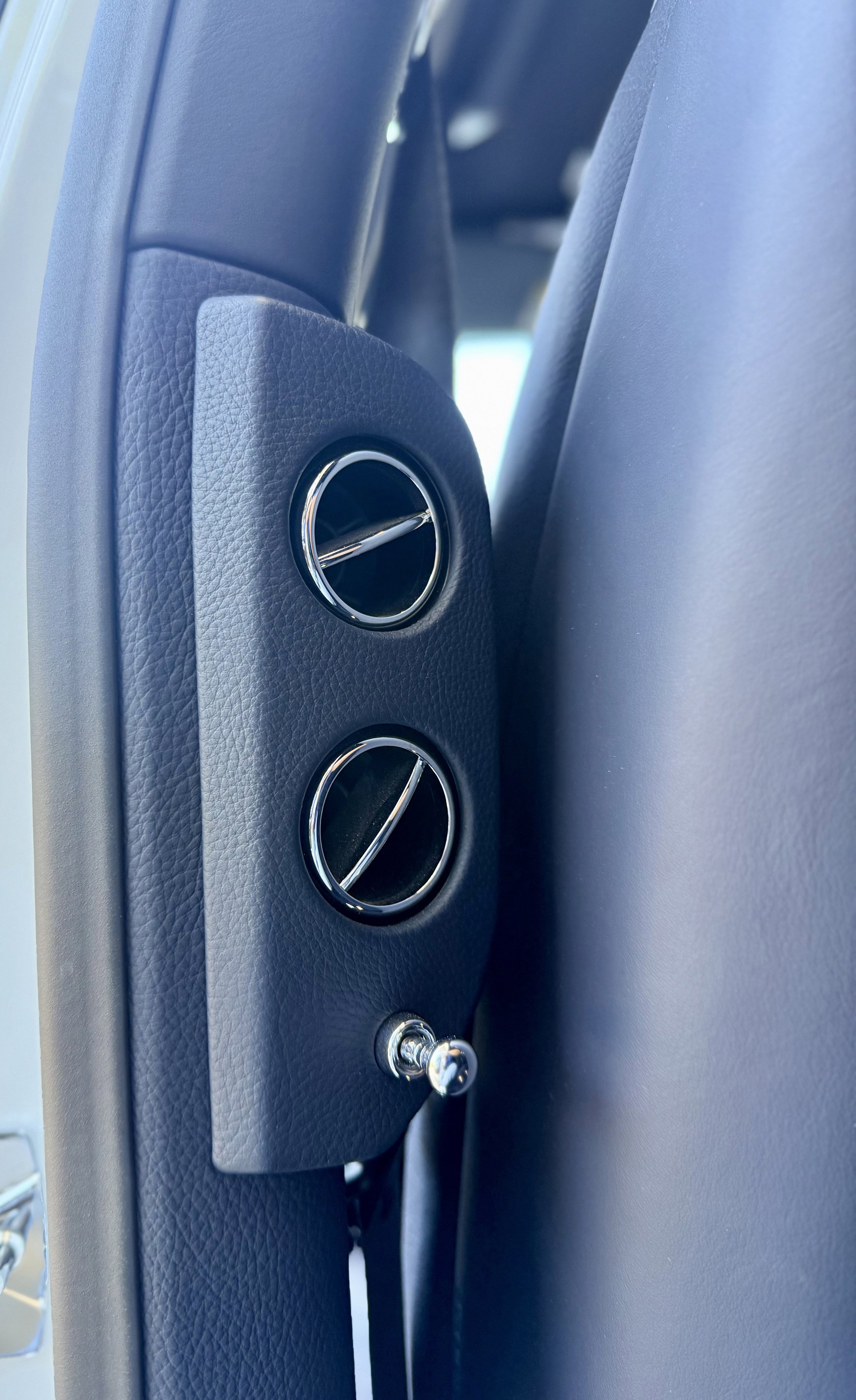 Used 2016 Rolls-Royce Ghost RWD image 32