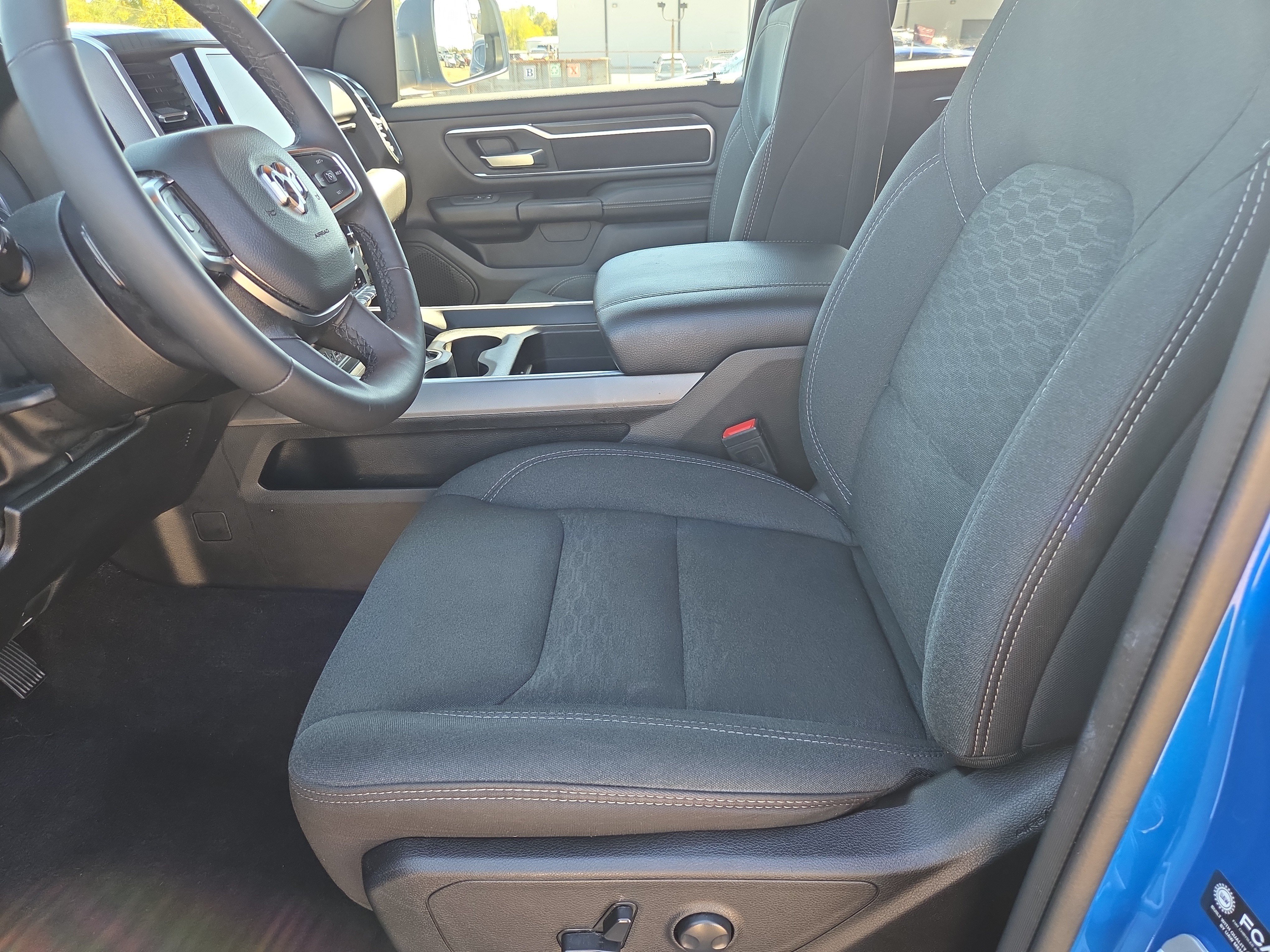 Used 2025 RAM 1500 Big Horn AWD/4WD image 5