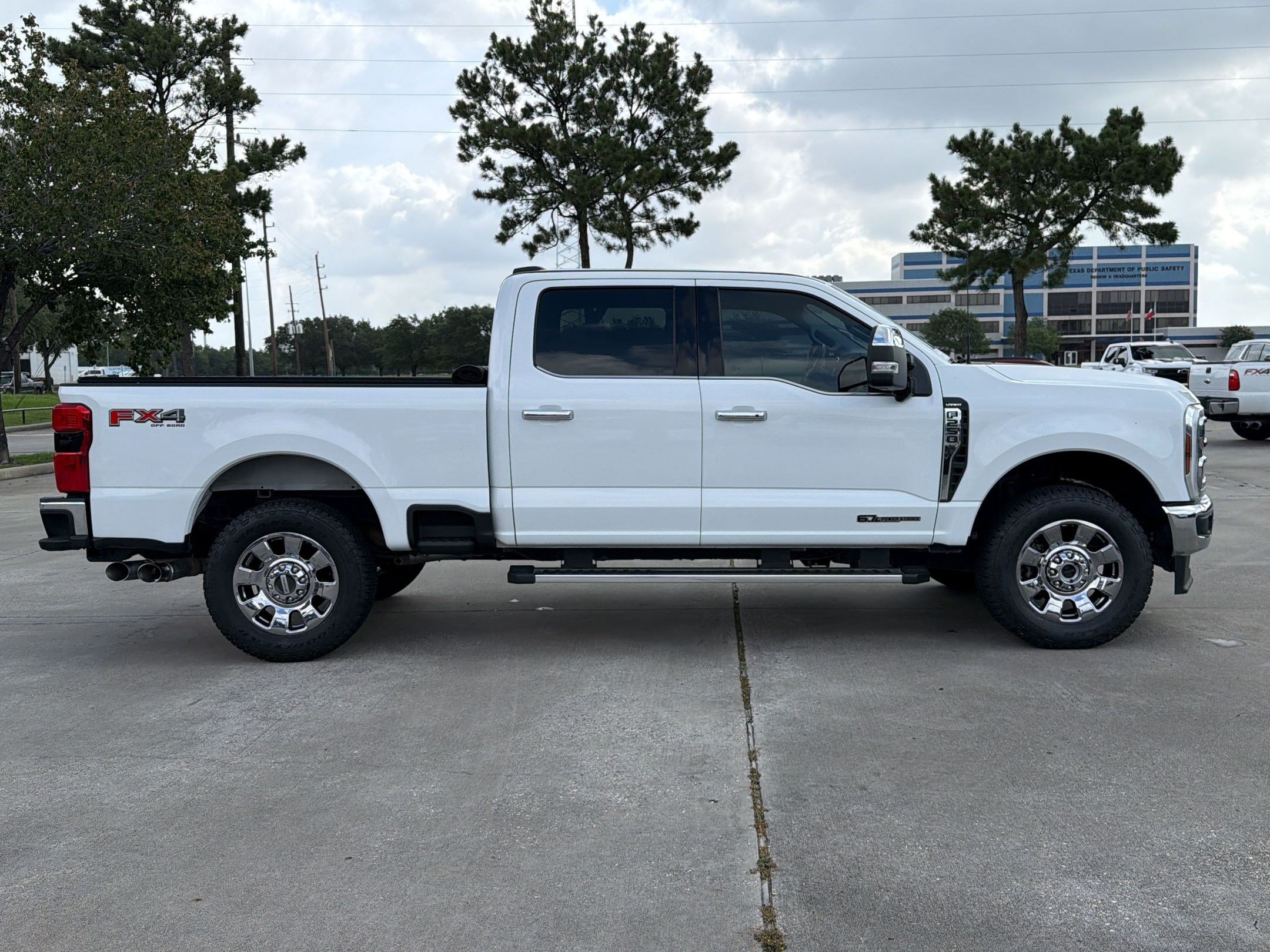 Used 2024 Ford F250 Lariat w/ Chrome Package AWD/4WD image 8