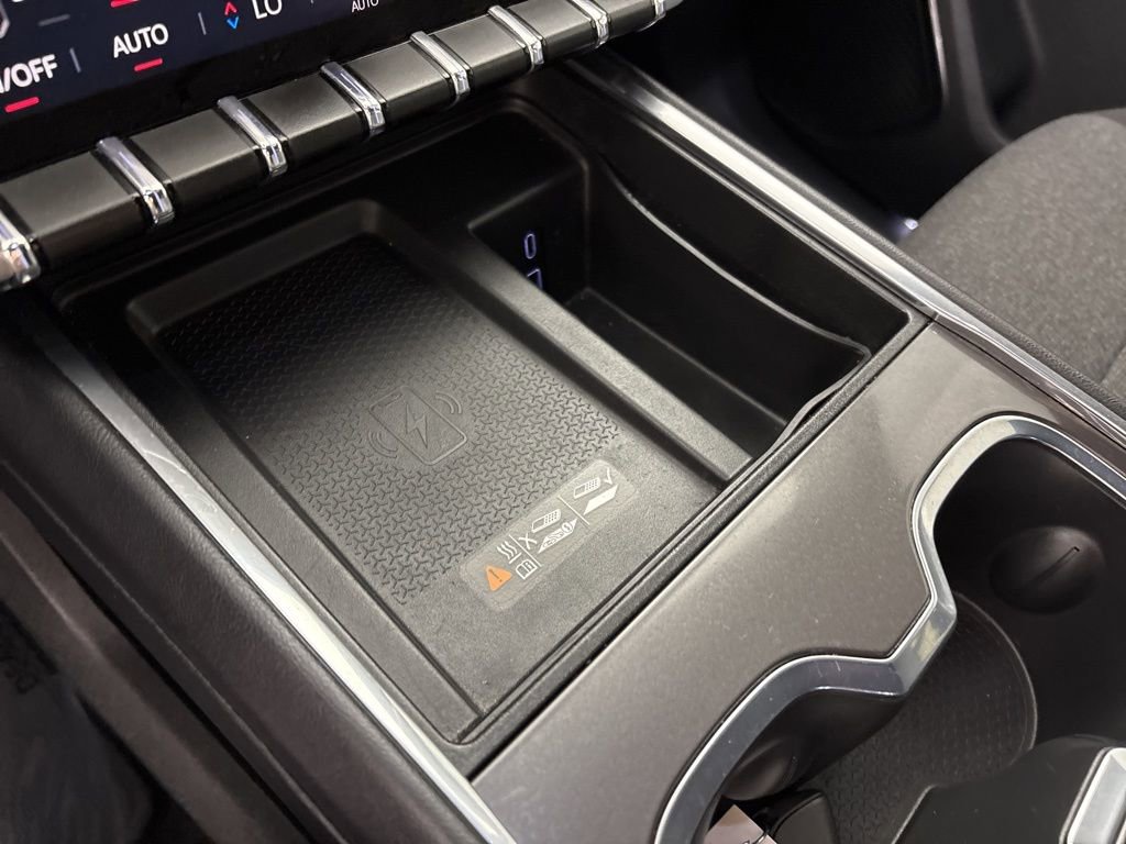 Used 2025 GMC Acadia Elevation image 39