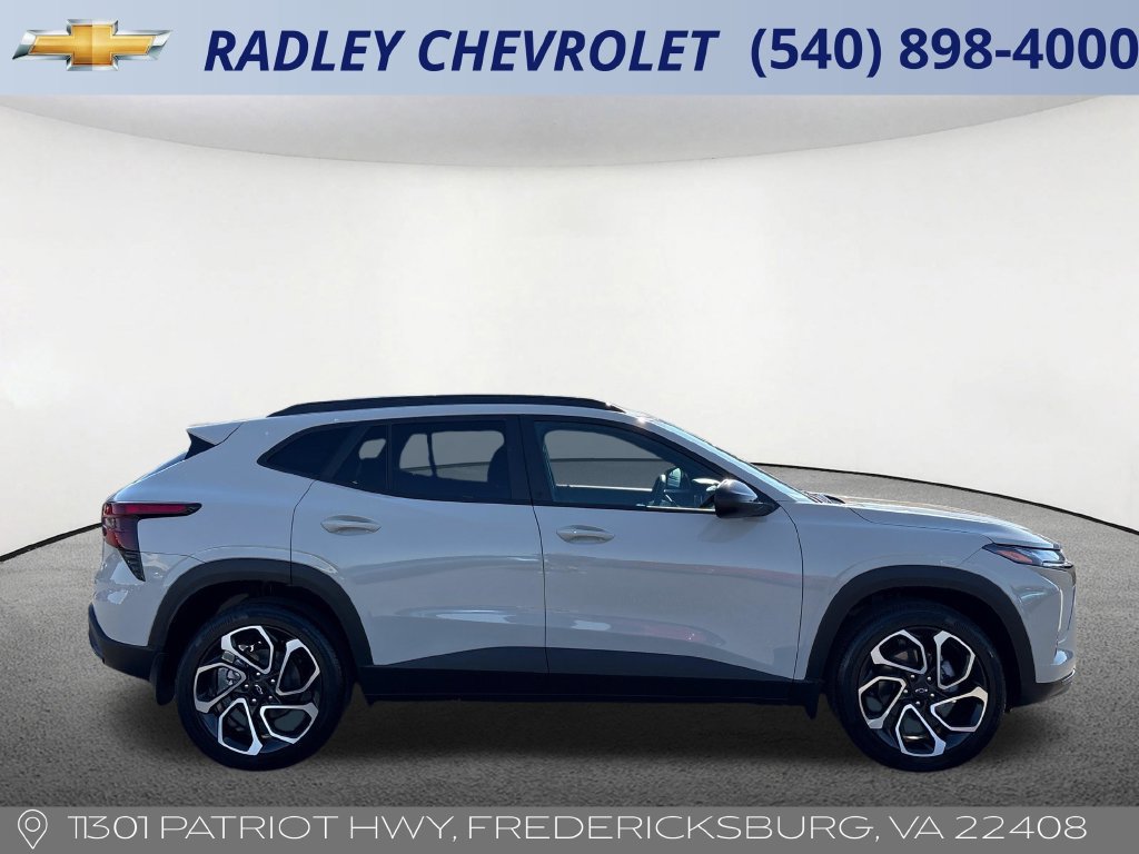 Certified 2026 Chevrolet Trax RS FWD image 20