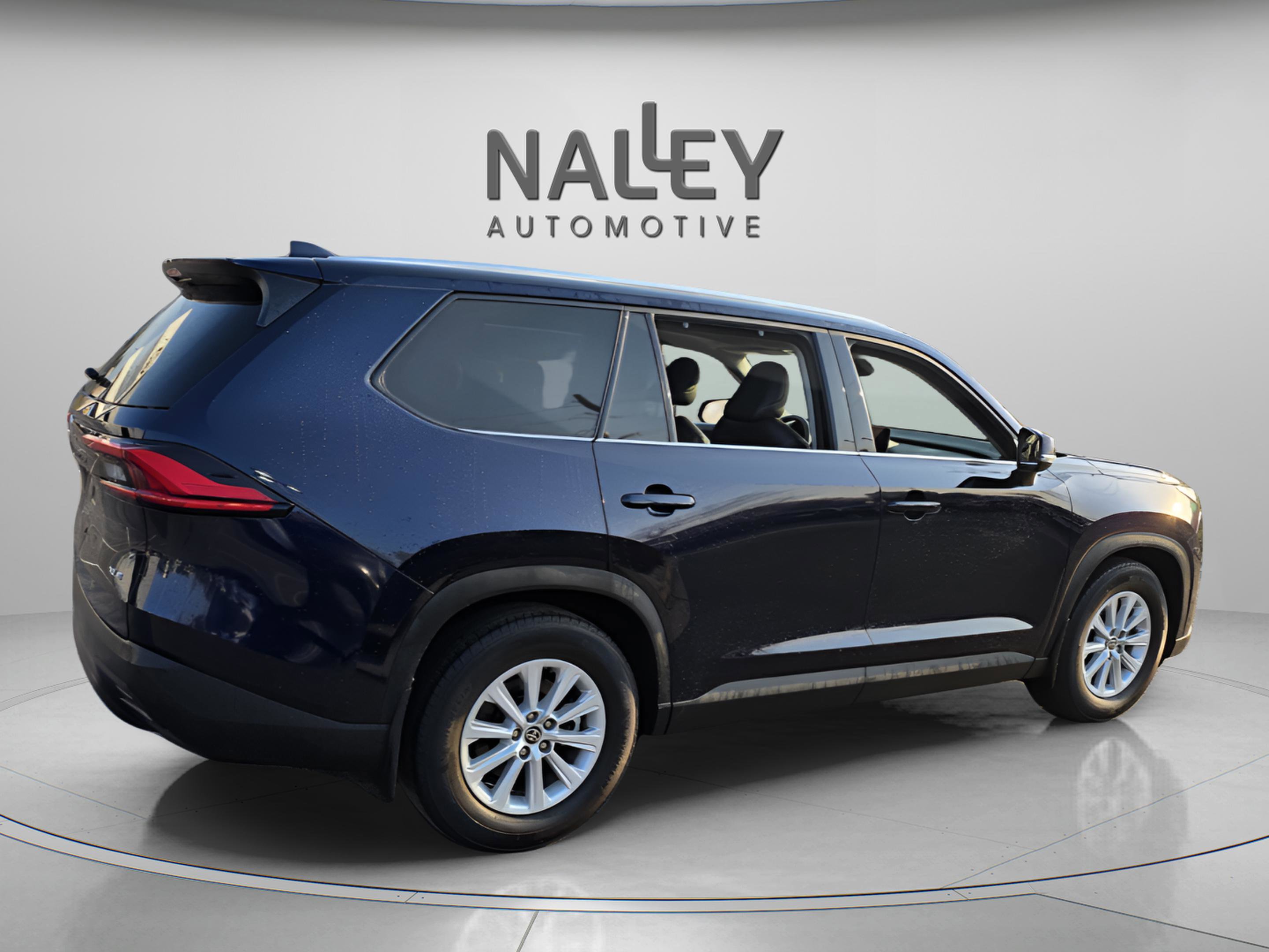 Used 2024 Toyota Grand Highlander XLE image 6