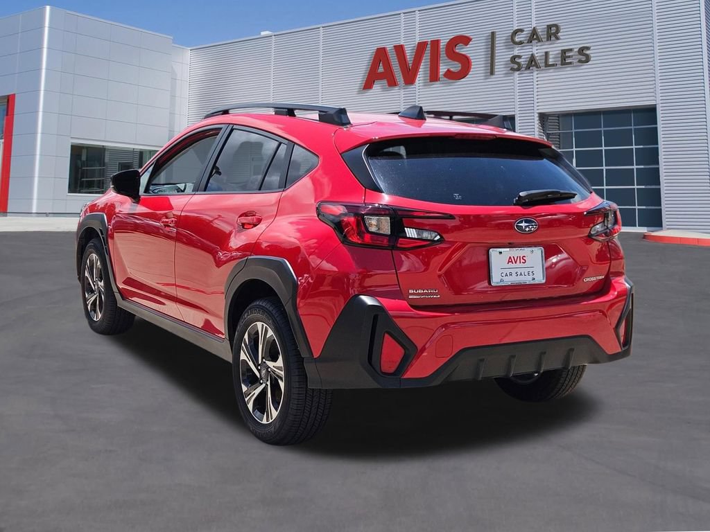 Used 2025 Subaru Crosstrek 2.5i Premium AWD/4WD image 3