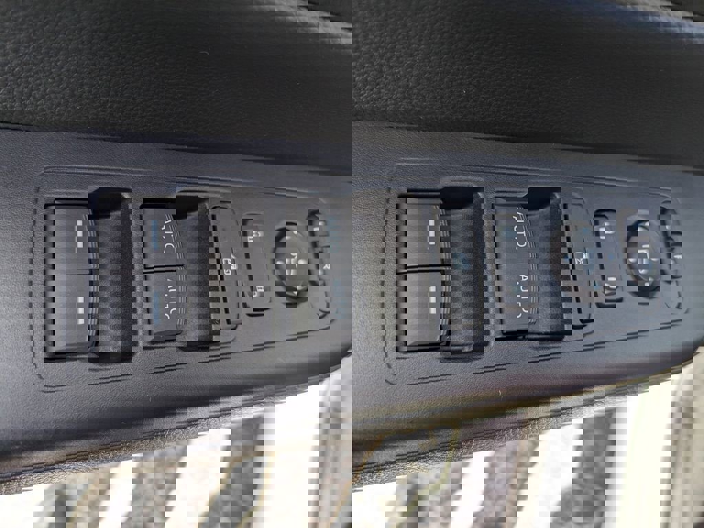 Used 2023 Honda CR-V Sport image 16