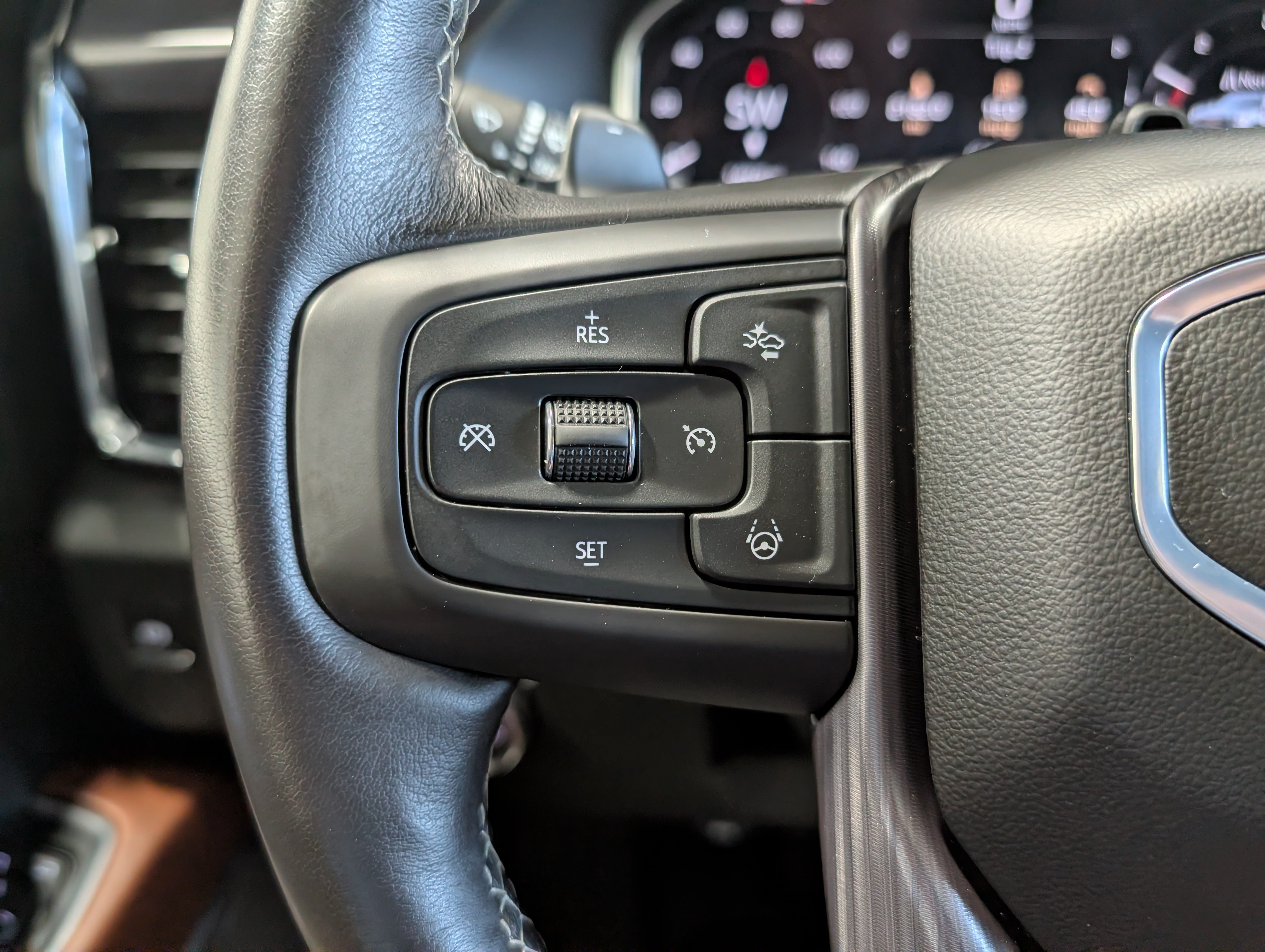 Used 2025 GMC Sierra 1500 Denali Ultimate AWD/4WD image 23