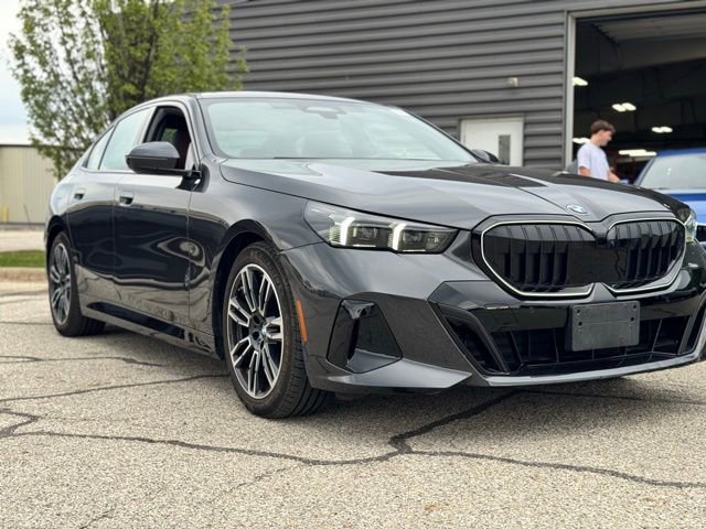 Certified 2024 BMW 540i xDrive w/ Premium Package AWD/4WD image 1