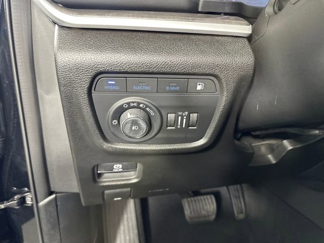 Used 2023 Jeep Grand Cherokee 4WD 4xe image 19