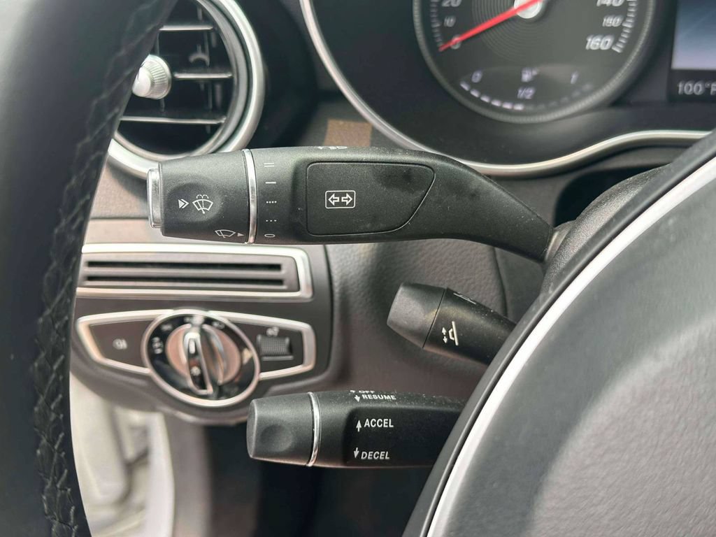 Used 2016 Mercedes-Benz C 300 4MATIC Sedan image 24