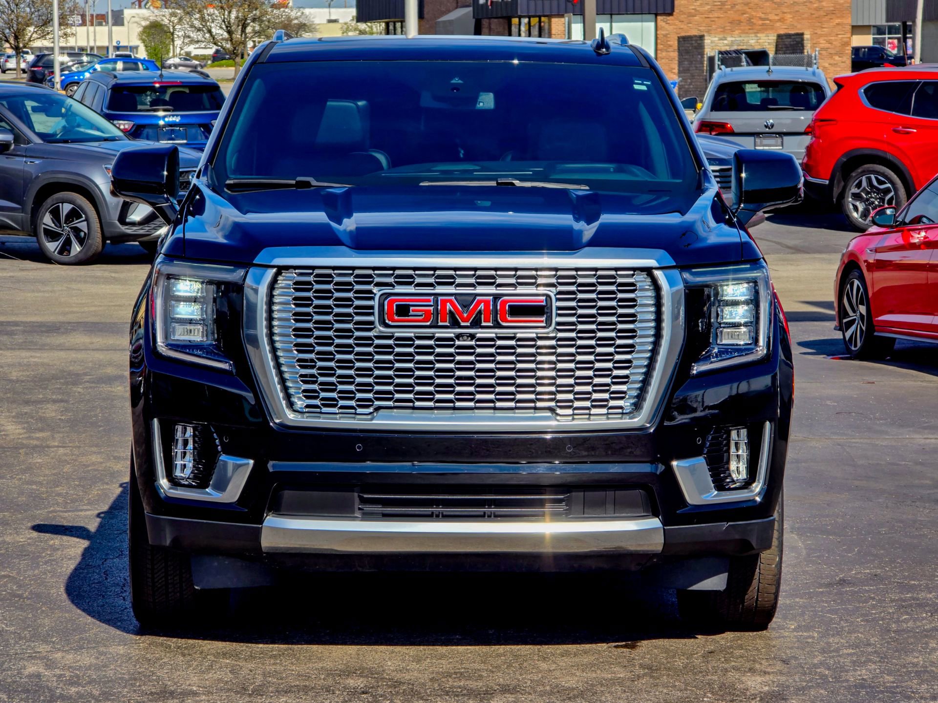 Used 2023 GMC Yukon XL Denali w/ Max Trailering Package image 9