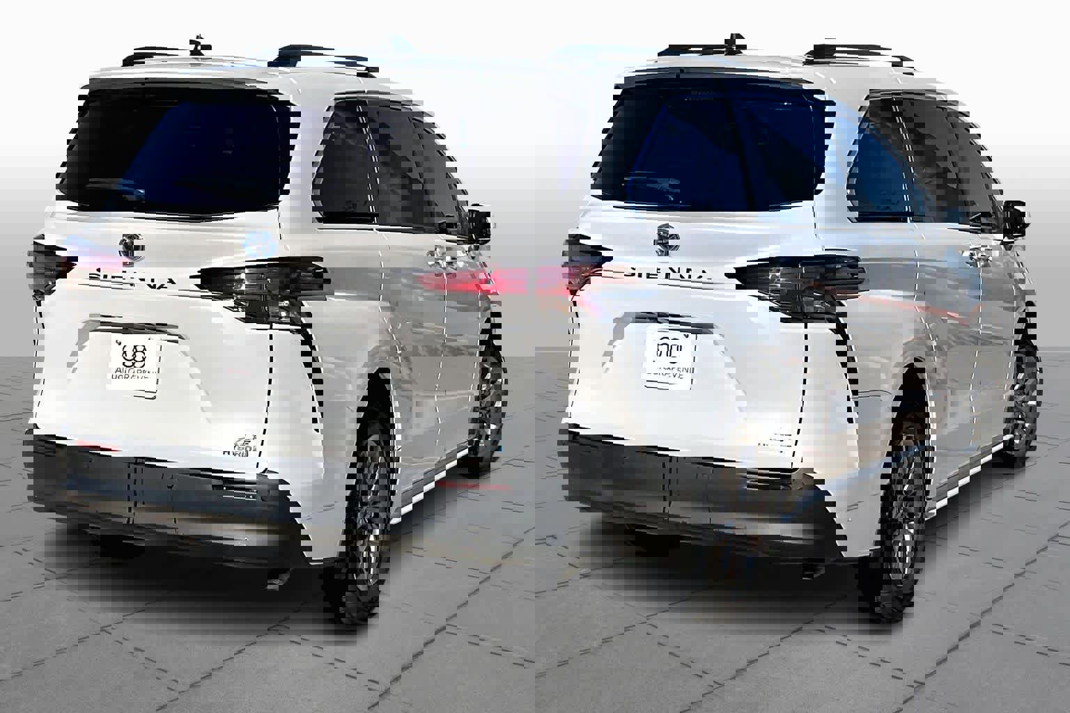 Used 2022 Toyota Sienna XLE image 12