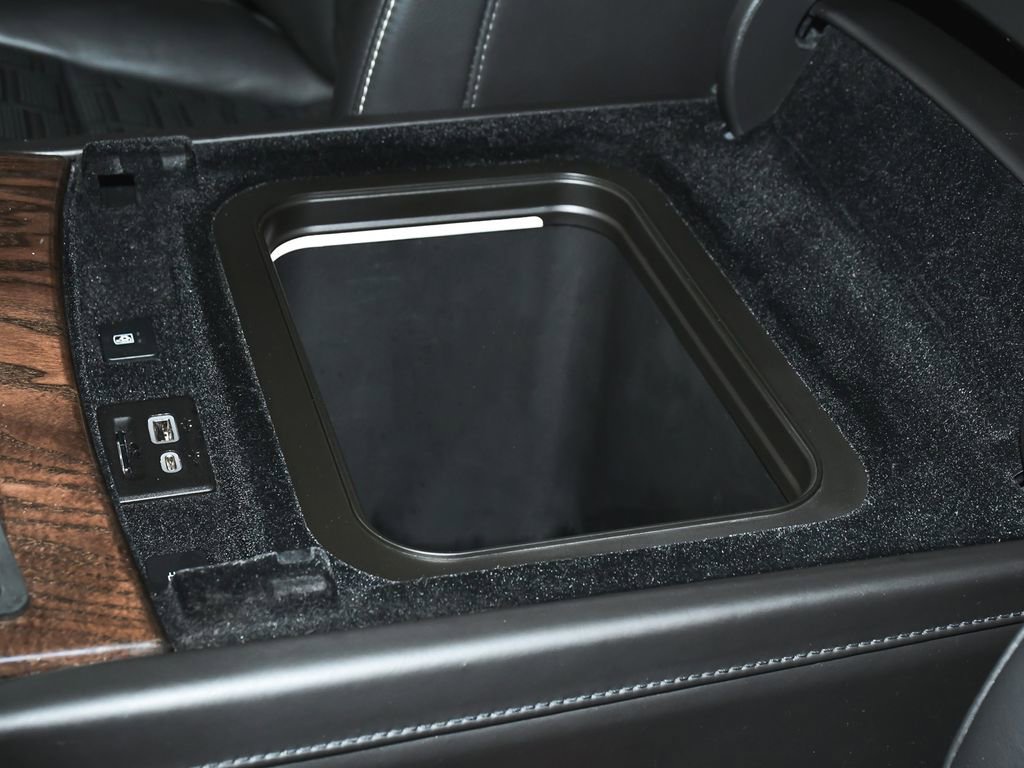 Used 2022 Cadillac Escalade Premium Luxury Platinum image 42