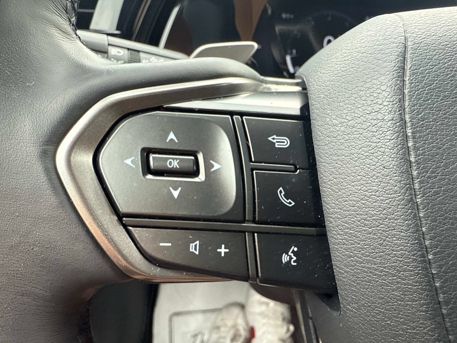 Used 2026 Lexus RX 350 Premium w/ Accessory Package (Z1) FWD image 24
