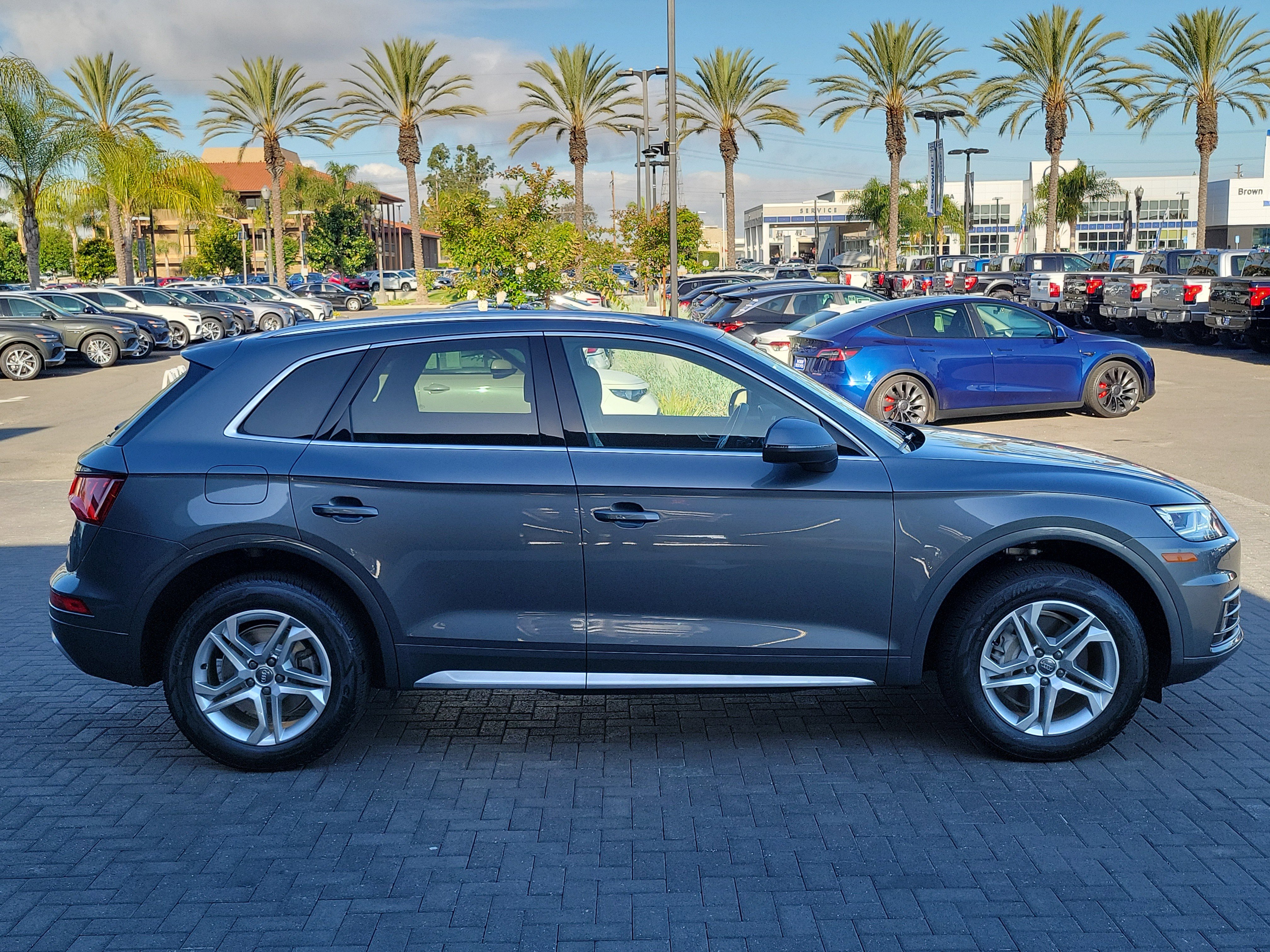 Used 2018 Audi Q5 2.0T Premium Plus w/ Premium Plus Package AWD/4WD image 5
