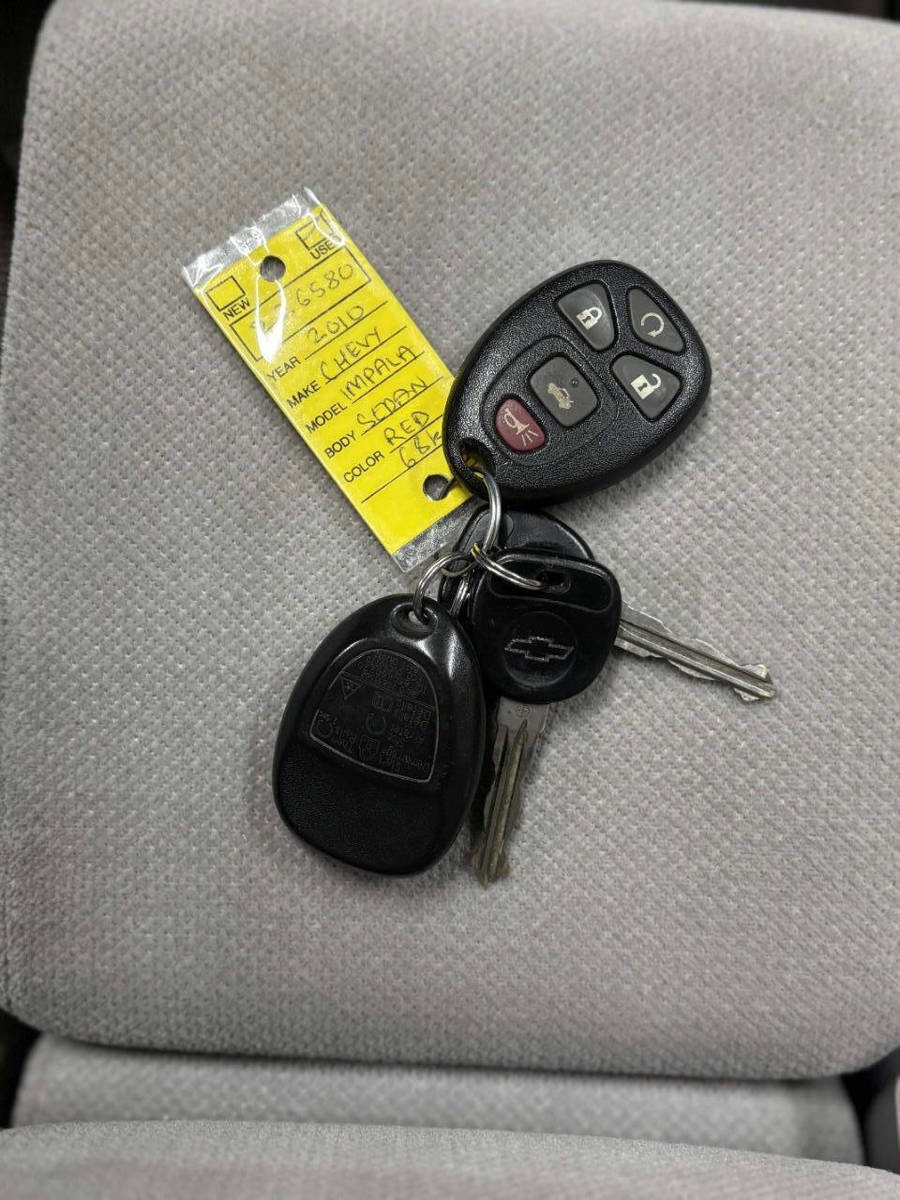 Used 2010 Chevrolet Impala LT w/ Convenience Package image 35