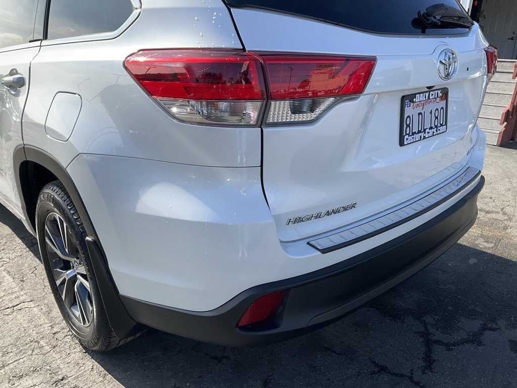 Used 2018 Toyota Highlander Plus image 91