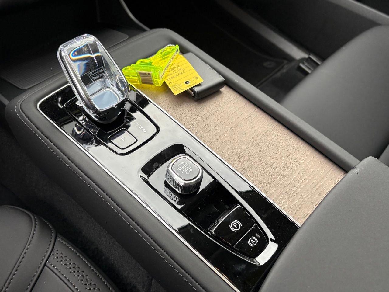 New 2026 Volvo XC90 B6 Plus w/ Protection Package Premier AWD/4WD image 14