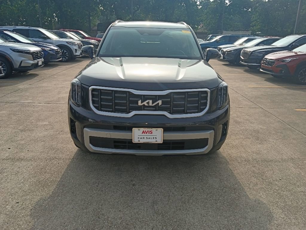 Used 2025 Kia Telluride S FWD image 5