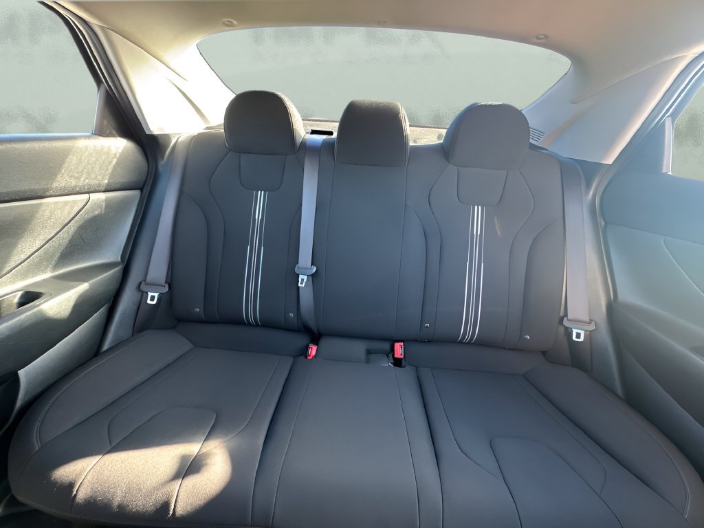 Used 2021 Hyundai Elantra SEL FWD image 10