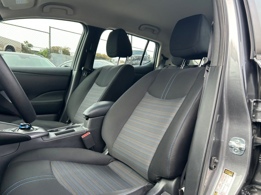 Used 2025 Nissan Leaf S FWD image 15