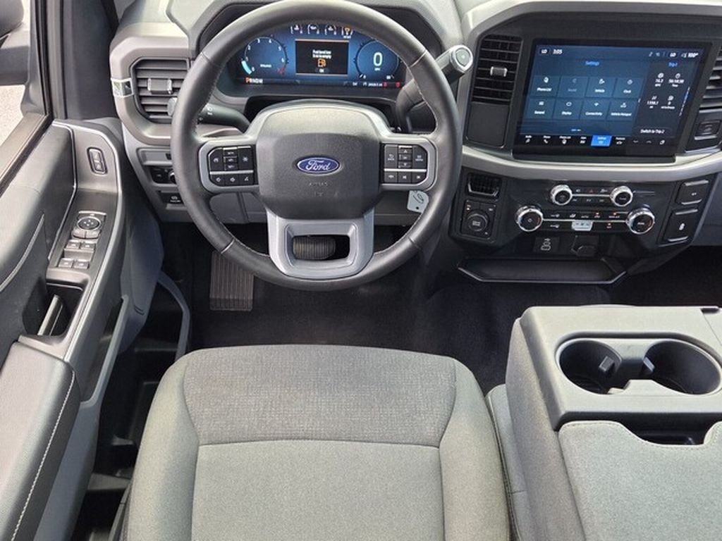 Used 2025 Ford F150 XLT w/ Equipment Group 301A Standard AWD/4WD image 9