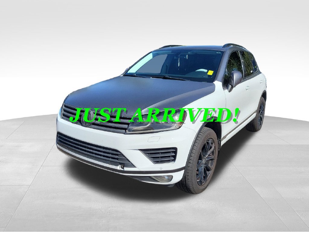 Used 2015 Volkswagen Touareg VR6 AWD/4WD image 3