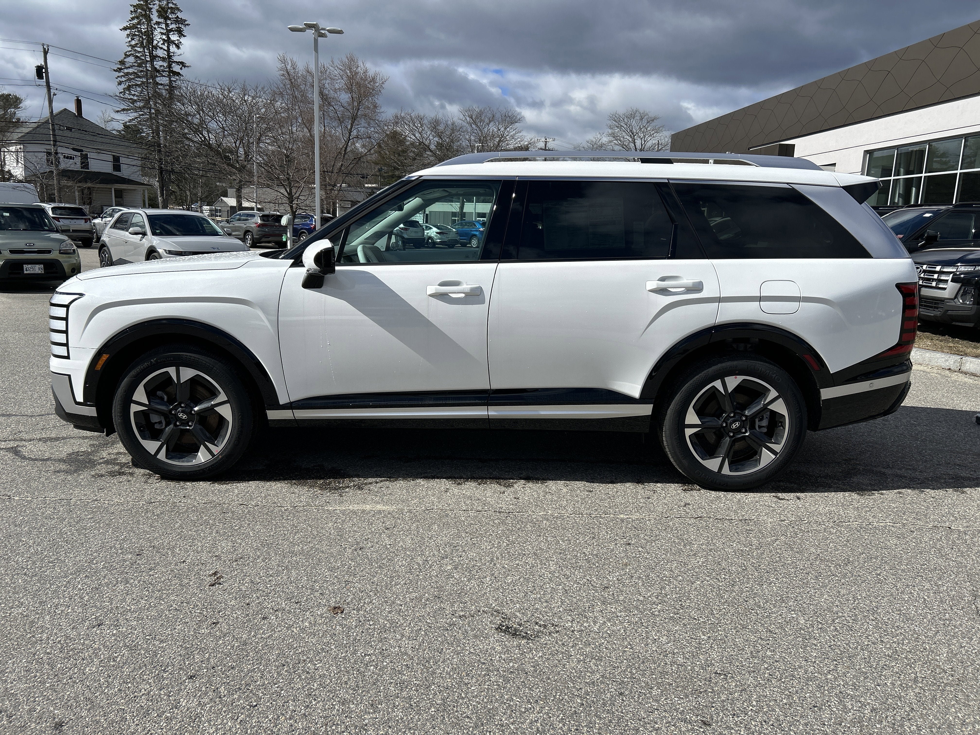 New 2026 Hyundai Palisade Limited image 2